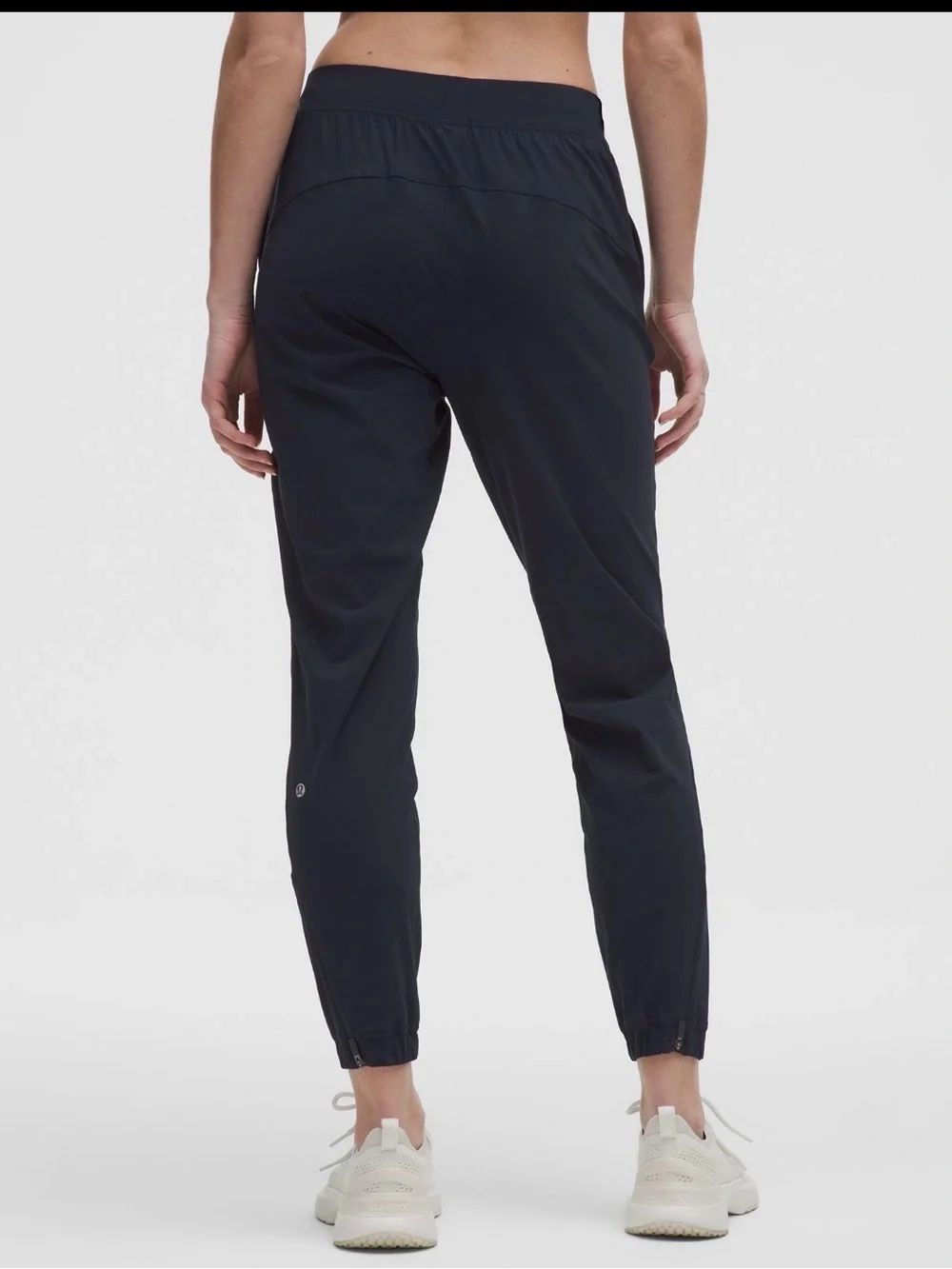 Lululemon black joggers